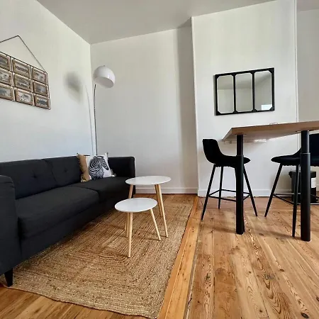 Au Coeur De *