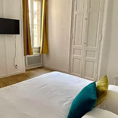 Au Coeur De Apartment