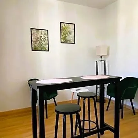 Au Coeur De Apartment